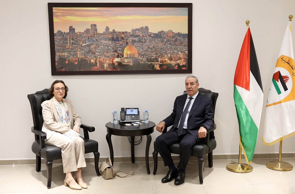 حسين الشيخ يستقبل القنصل العام لمملكة بلجيكا لدى فلسطين ويبحث معها التطورات السياسية والأوضاع في الضفة وغزة
