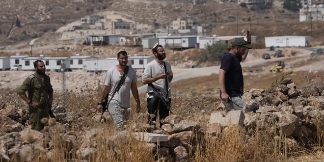 "مقاومة الجدار" ترصد تواطؤاً رسمياً من الاحتلال لتثبيت الوقائع الاستيطانية في الضفة الغربية