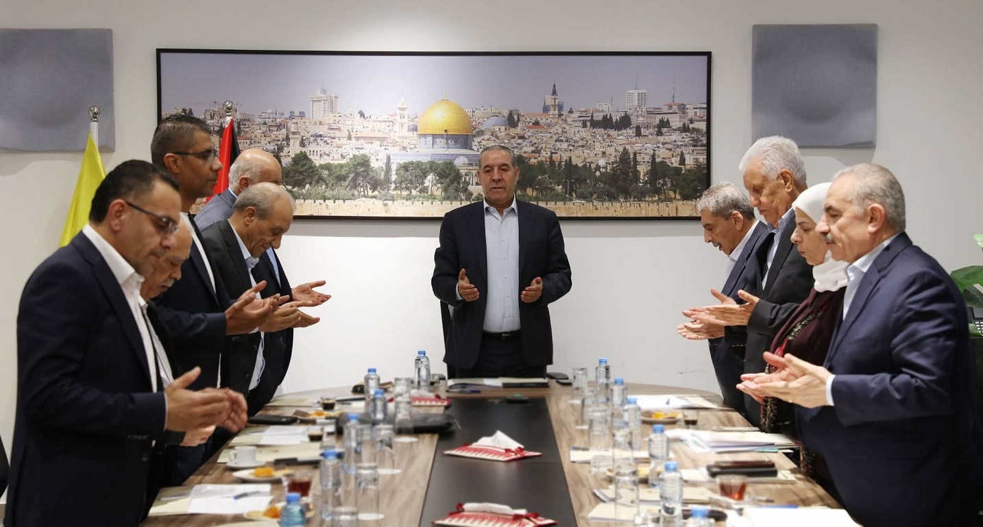 مركزية "فتح" تناقش القضايا والمستجدات وترحب بقرار "اللجنة التنفيذية" والمرسوم الرئاسي بتأجيل الانتخابات