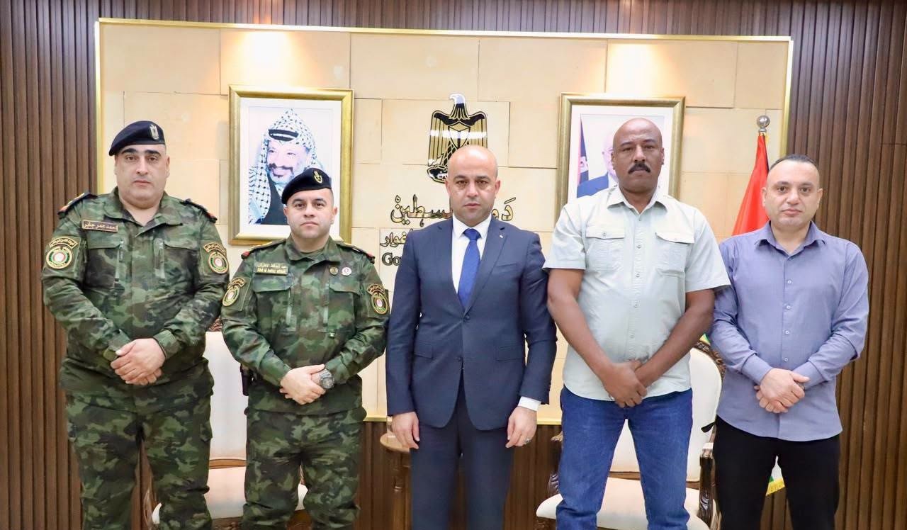 محافظ أريحا والأغوار د. حسين حمايل يستقبل قائد منطقة أريحا الجديد العقيد الركن عبد الحافظ الأطرش