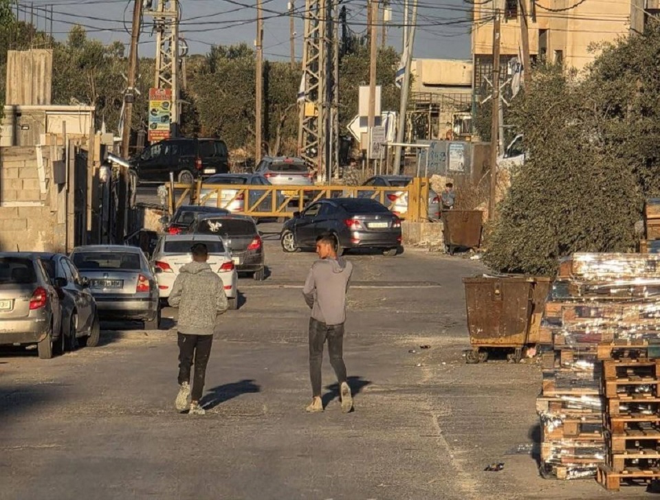 الاحتلال يغلق مدخل مدينة سلفيت والمدخل الغربي لقرية حارس