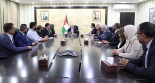 رئيس الوزراء محمد مصطفى يبحث مع البنك الدولي وشركات تكنولوجية فلسطينية تعزيز الاستثمار والنمو
