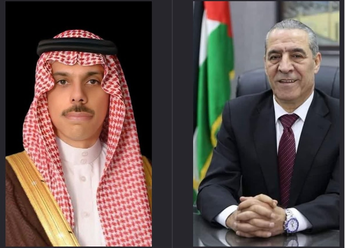حسين الشيخ يبحث آخر التطورات مع وزير الخارجية السعودي فيصل بن فرحان