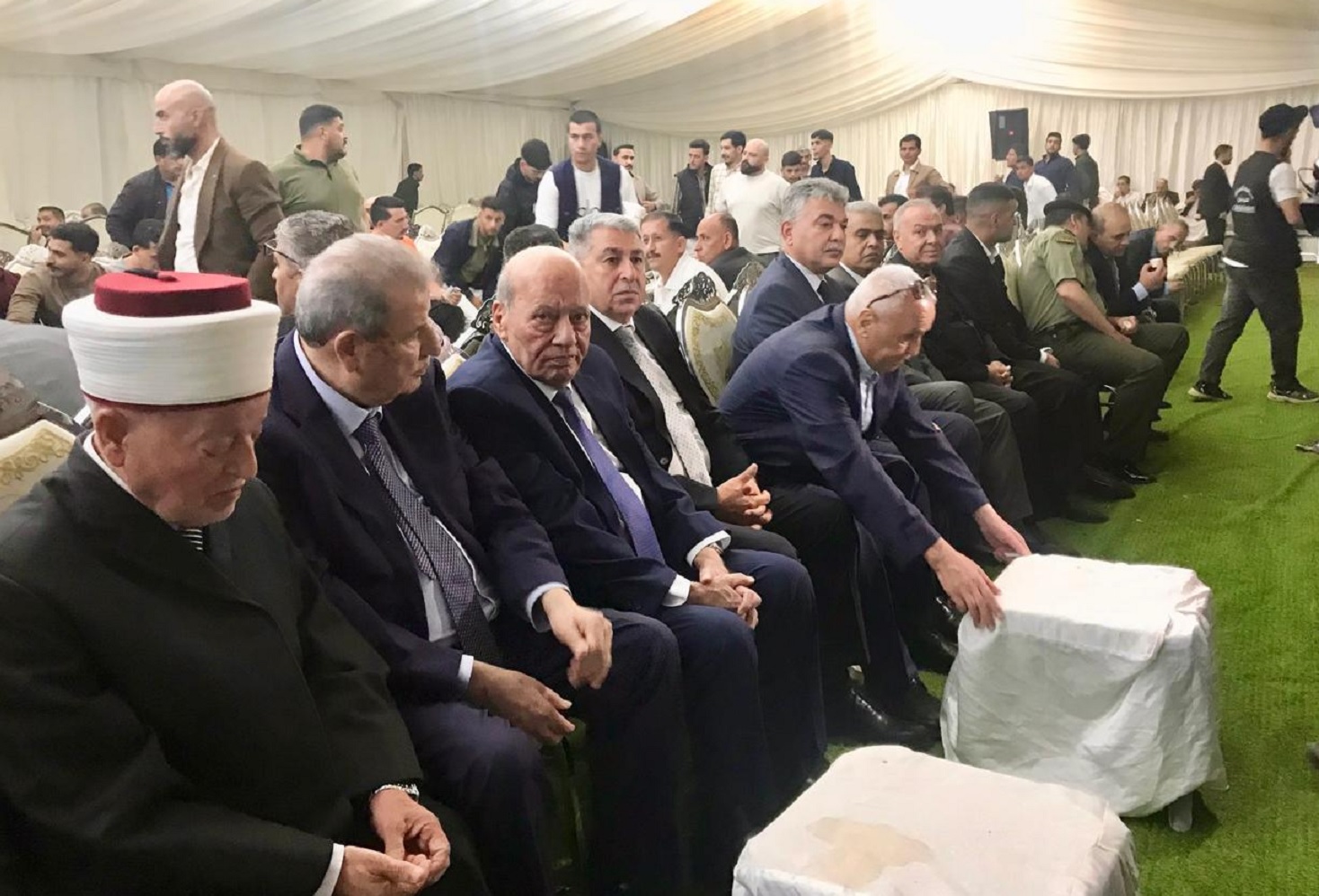 وفد فلسطيني برئاسة المفتي العام يؤدي واجب العزاء بضحايا الاعتداء الإرهابي على كنيسة حمود في الكرك