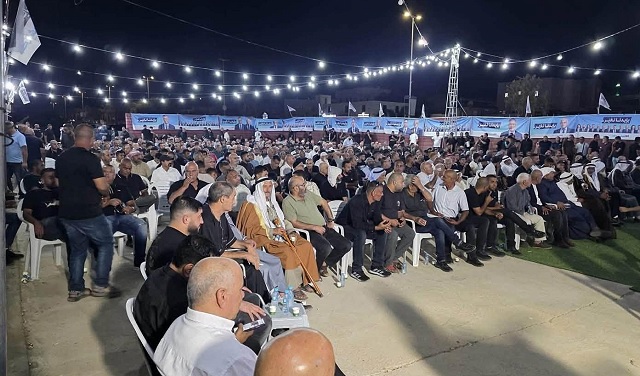استطلاع: 8 مقاعد للمشتركة ولا حسم بين معسكري نتنياهو والمعارضة