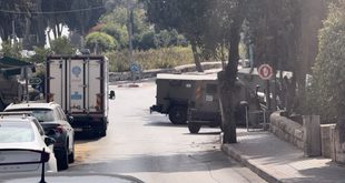 الاحتلال يقتحم وسط رام الله ويصيب بعض المواطنين