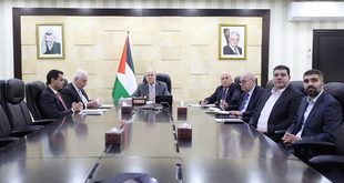 رئيس الوزراء يؤكد أهمية الاستفادة من الكفاءات الفلسطينية في الشتات لدعم التحول الرقمي