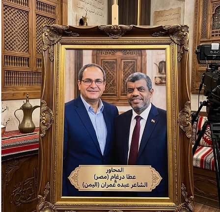 الشاعر اليمني عبده عمران شاعر الألف قصيدة.. حارس القوافي بين قسوة البيئة وشغف التشطير