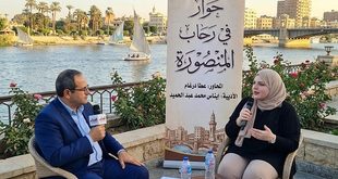 إيناس محمد عتمان :بين ثقوب الذاكرة وسيولة العصر الرقمي