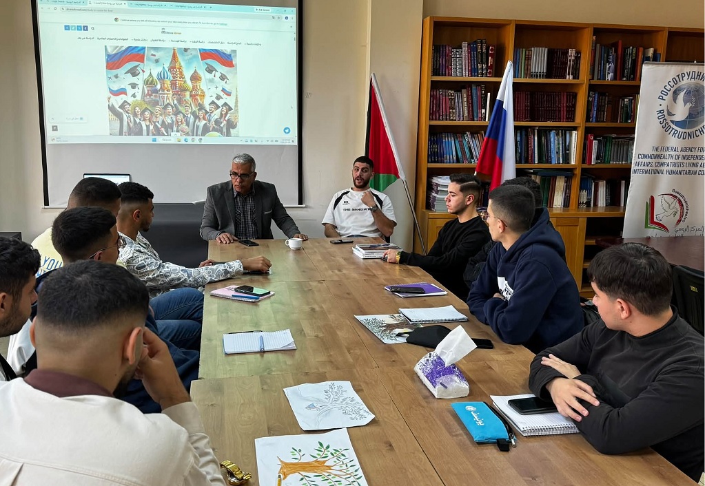 من البيت الروسي في فلسطين إلى مهنة الطب: لقاء مع أحد خريجي دورة التعرّف على روسيا
