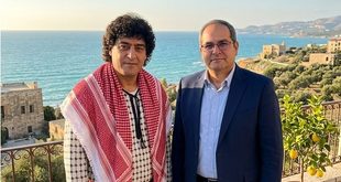 "حاتم جوعية في حوار تكسير القوالب: عندما يضبط العود إيقاع القصيدة، ويفكك النقد أوهام المشهد الثقافي"