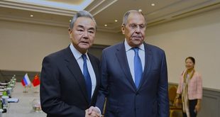 وزير خارجية الصين وانغ يي يلتقي وزير خارجية روسيا سيرغي لافروف