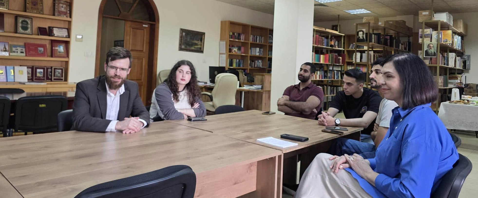 البيت الروسي في فلسطين يستضيف لقاءً مع خريجي برنامج «الجيل الجديد»