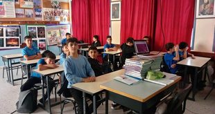 رحلة في محراب الشعر الإنساني: أدب سيرغي يسينين يجمع الطلاب في مدرسة الصداقة الروسية الفلسطينية